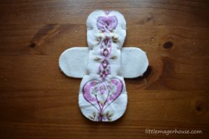 Sew Cloth Pads Tutorial - DIY Reusable Menstrual Pads